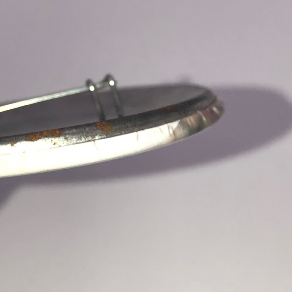 Button Pin - Picture 4 of 7